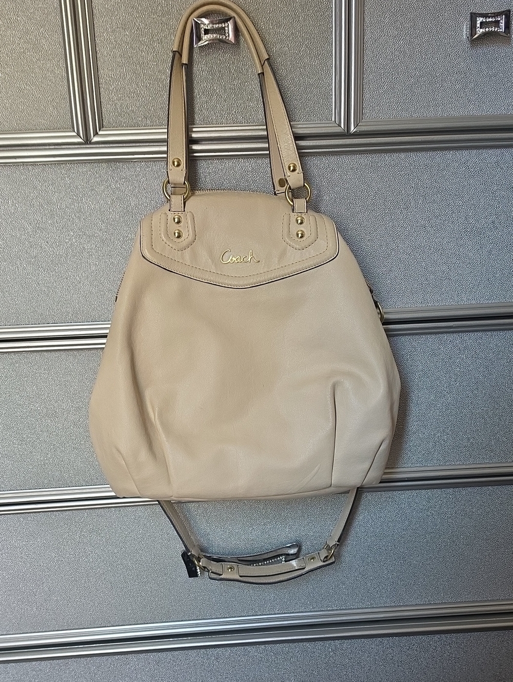 Coach Cream Leather Shoulder Bag with Gold Hardware